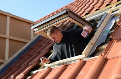 Pose de fenêtres de toit Velux à Luneau